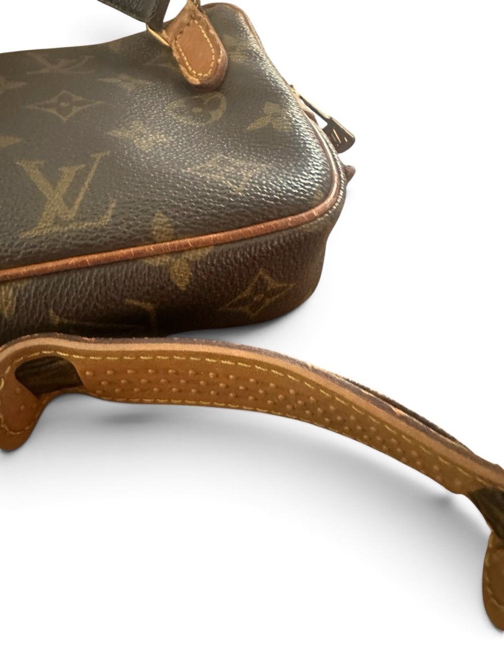 Louis Vuitton Vintage Marly Bandouliere M51828 Monogram Crossbody Bag - Picture 4 of 13